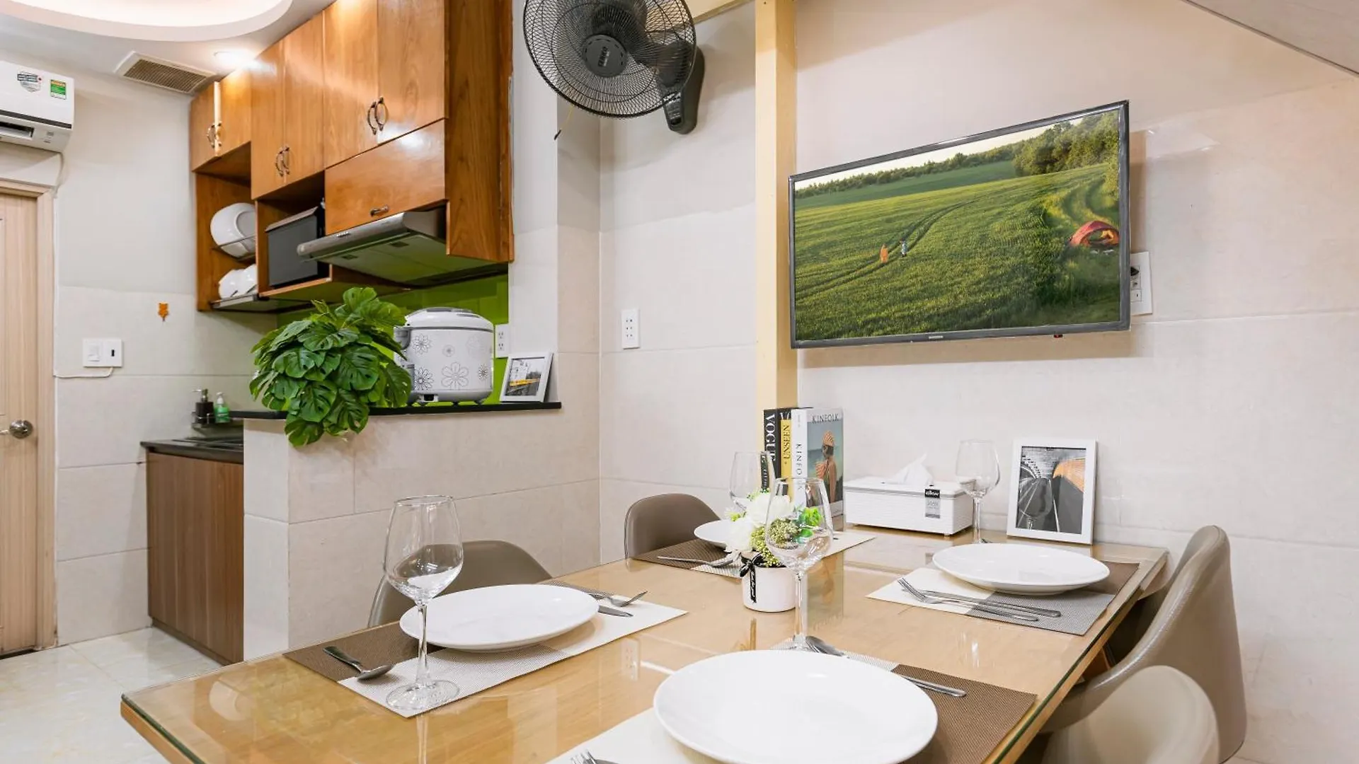 District 1 Hidden Studio Treasure Aparthotel Ho Chi Minh City 0*,
