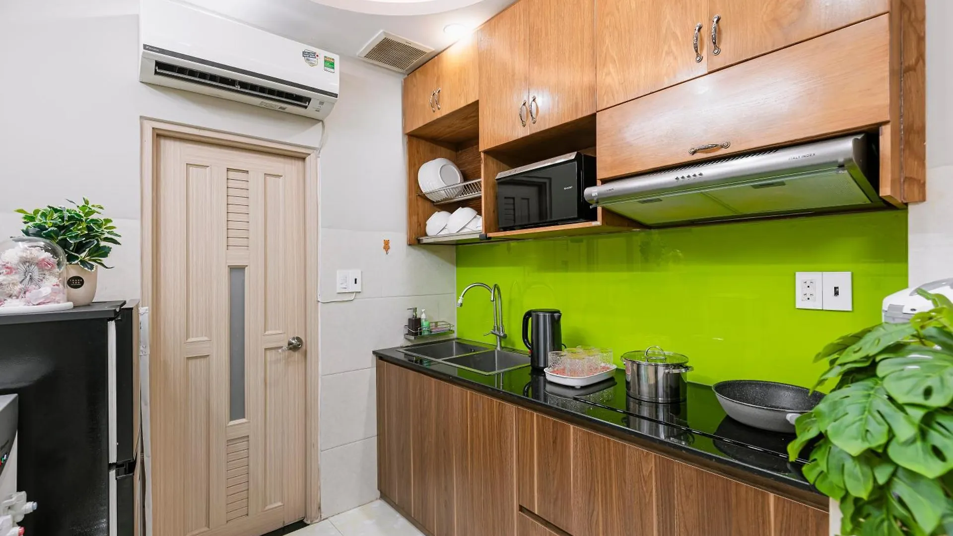 District 1 Hidden Studio Treasure Aparthotel Ho Chi Minh City 0*,  Vietnam